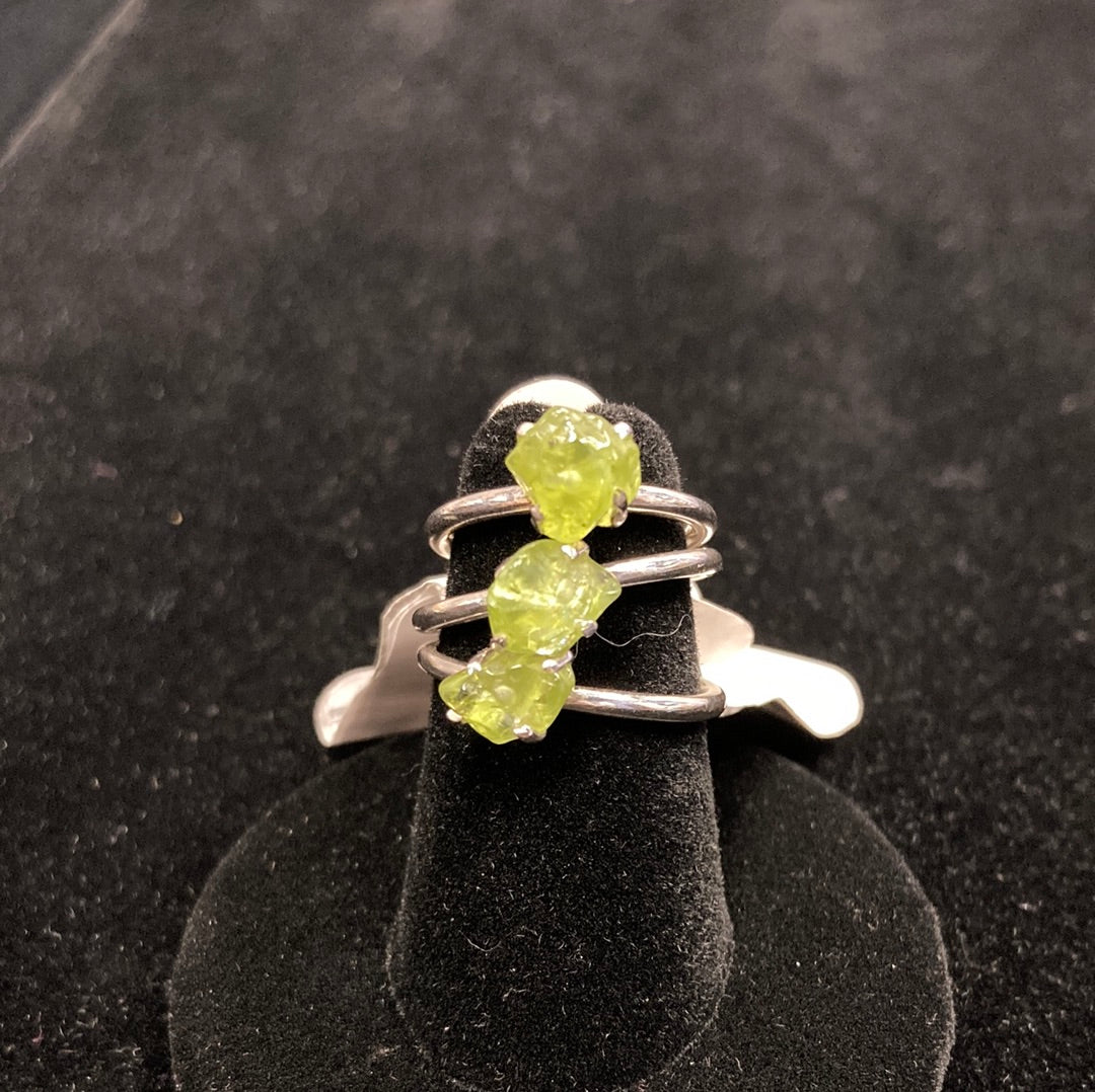 Peridot Stackable Crystal Ring - Sterling Silver